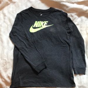 boys nike long sleeve